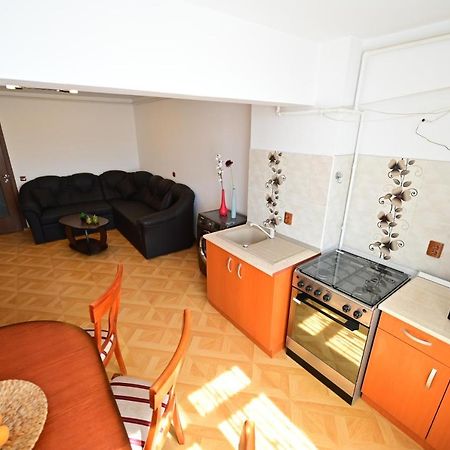 Vacation Apartment With Free Parking Sibiu Exterior foto